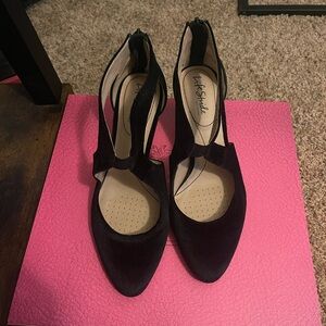 Life Stride Women's Elegant Black Heels. Size 9.5W